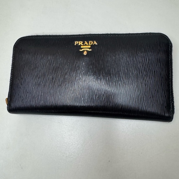 Authentic Prada Black Leather Continental Zip Wallet – Gold Hardware - Picture 3 of 12